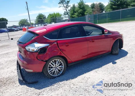 2017 Ford Focus Titanium z USA, uszkodzony, nr VIN 1FADP3N2XHL291454